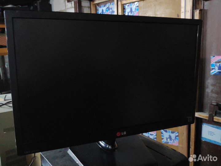Монитор LG 20