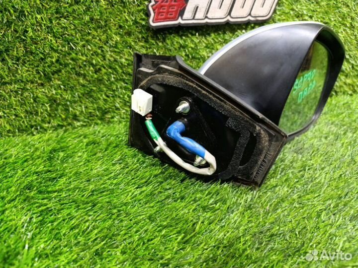 Зеркало бокового вида переднее правое Toyota Vitz