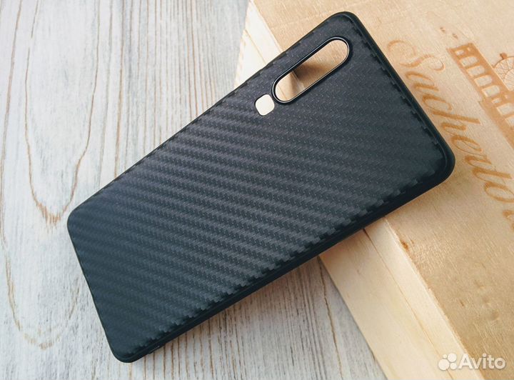 На Huawei P30 стекло чехол поклейка