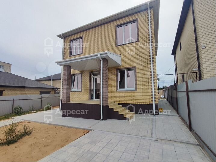 Коттедж 162,2 м² на участке 3,9 сот.