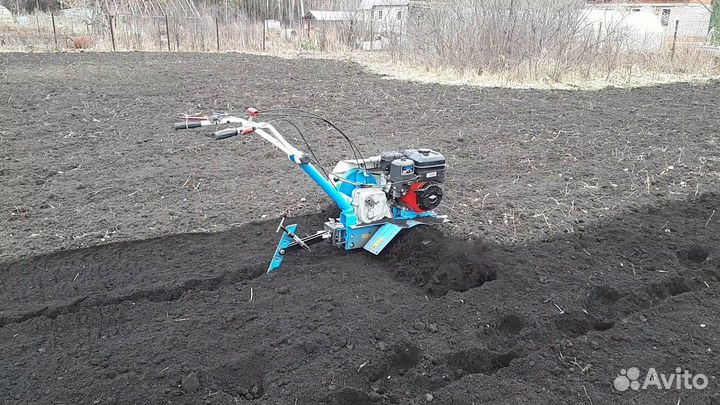 Вспашка земли