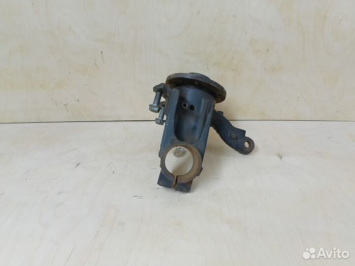 Кулак поворотный передний правый Volkswagen Polo