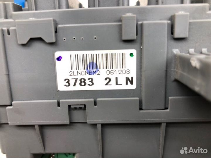 Блок предохранителей Honda Civic хэтчбек L13A7