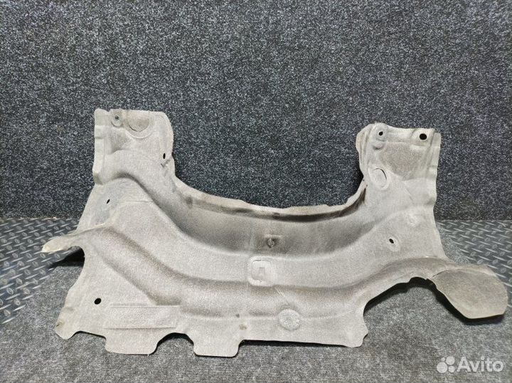 Шумоизоляция капота Bmw 3 Series F30 N20B20 2015