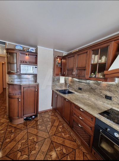 3-к. квартира, 73 м², 5/5 эт.