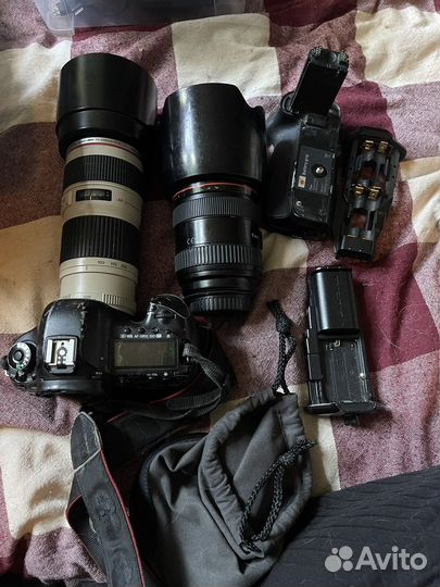 Зеркальный фотоаппарат Canon 5d mark iii