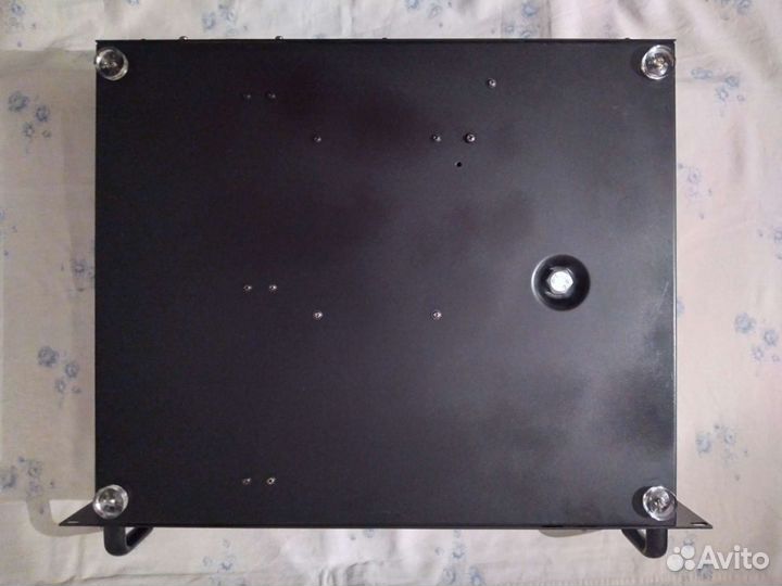 Усилитель мощности soundking AA 1000 J