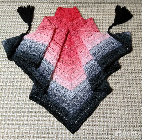 Бактус вязаный (шаль). Ручная работа