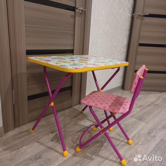 Детский стол и стул