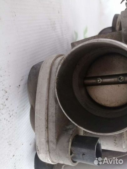 Дроссельная заслонка Audi 1.6. 06B133062