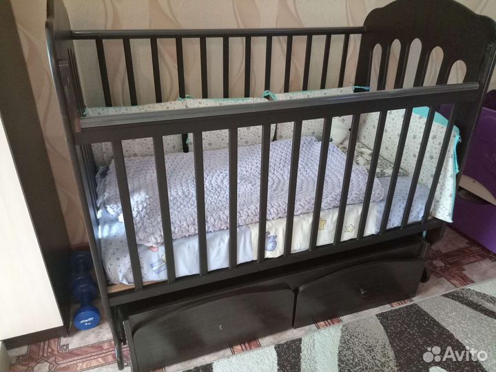 Детская кроватка