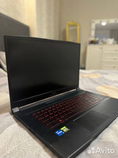 Ноутбук msi gf76 Katana