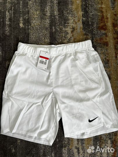 Теннисные шорты nike