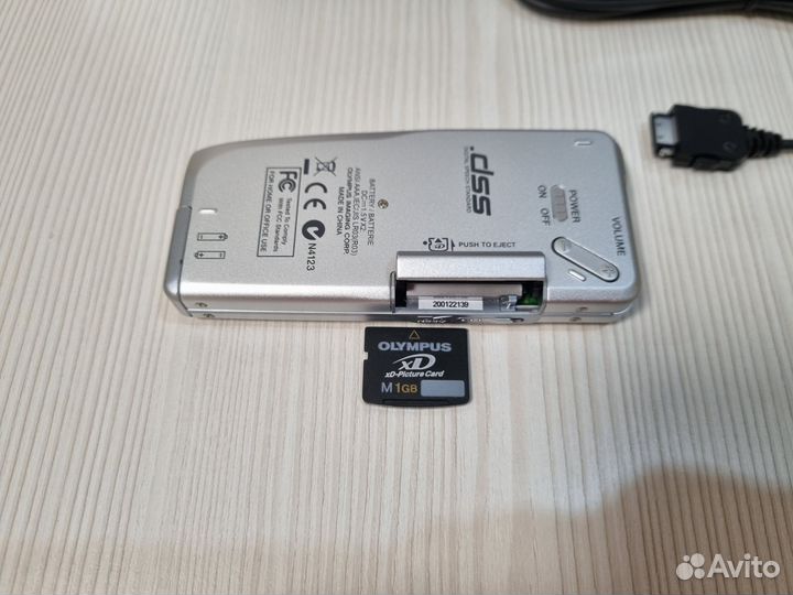 Диктофон Olympus DS-2300
