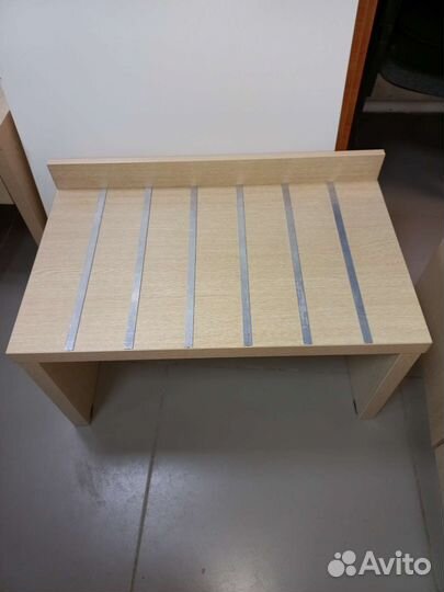 Подставка под сумки, обувь