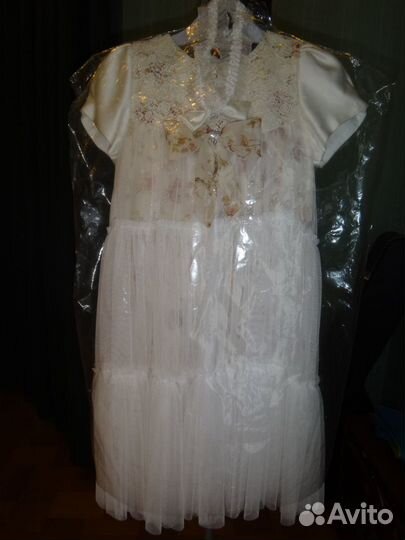 Платье праздничное