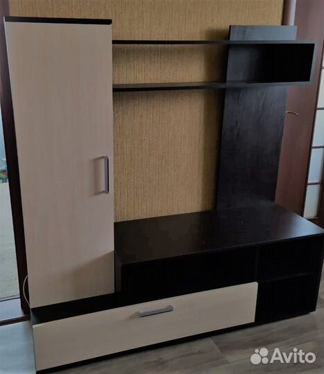 Стенка в гостиную