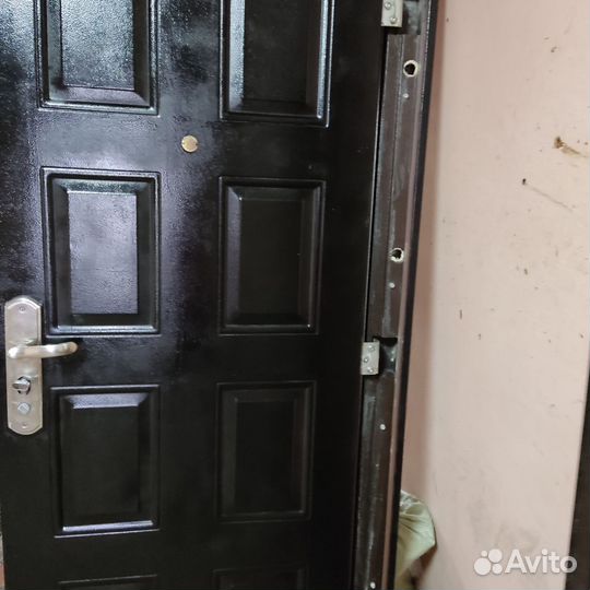Дверь входная железная бу
