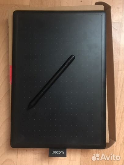 Два графических планшета wacom