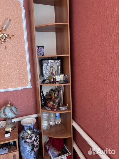 Мебель для спальни бу/ шкаф угловой