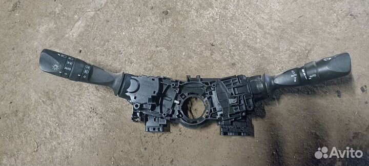 Подрулевой переключатель toyota camry v50