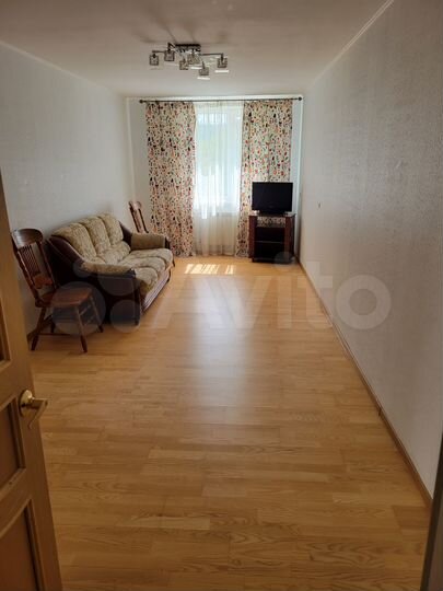 3-к. квартира, 74 м², 2/4 эт.