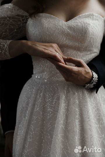 Свадебное платье блестящее