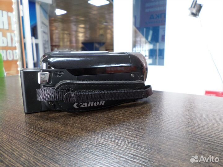 Видеокамера Full HD Canon Legria HF R56