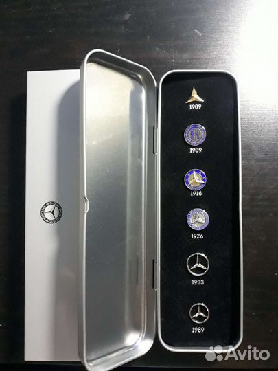 Значки эволюции знака mercedes