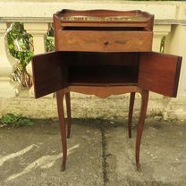 Старинная тумбочка в стиле Людовика XV Маркетри