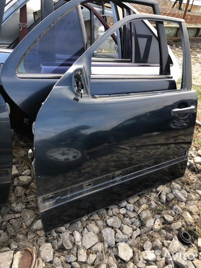 Дверь мерседес е210 Mercedes w210 e 210