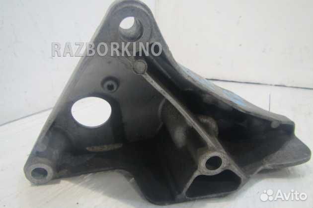 Кронштейн двигателя BMW