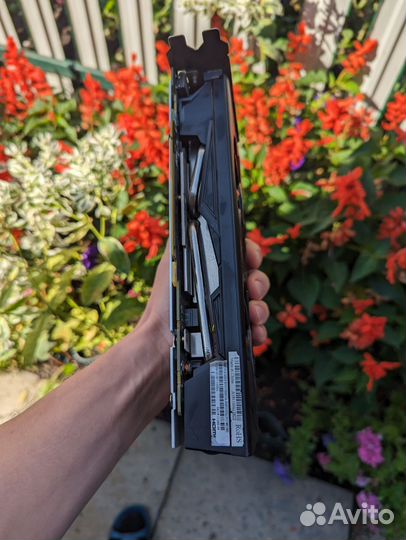 Sapphire nitro pulse rx 570 4gb
