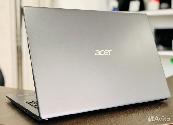 Ноутбук Acer 15,6/Silver 3050U/8Gb/SSD/Гарантия