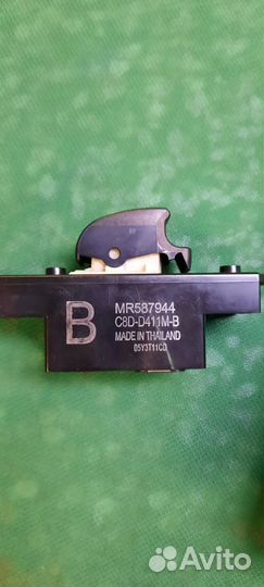 Кнопки стеклоподъемников на mitsubishi lancer 10