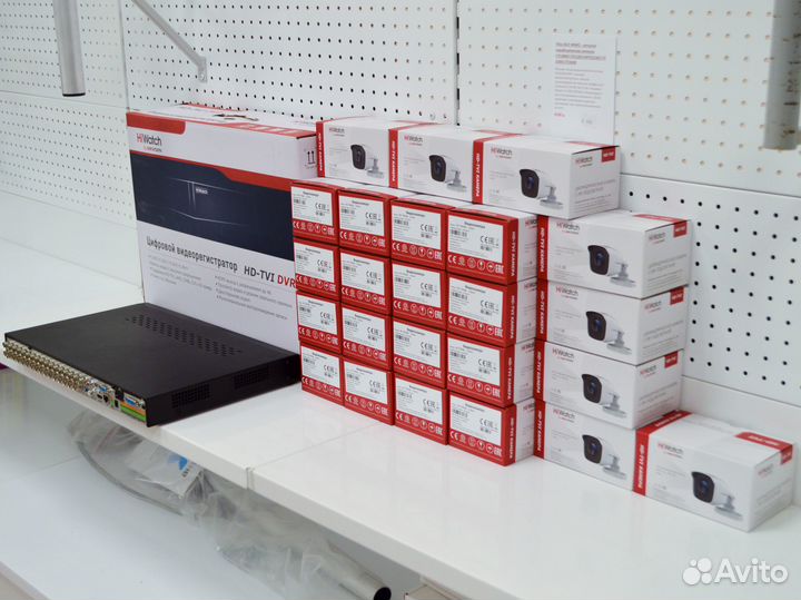 Камеры HiWatch 2MP уличные и регистратор