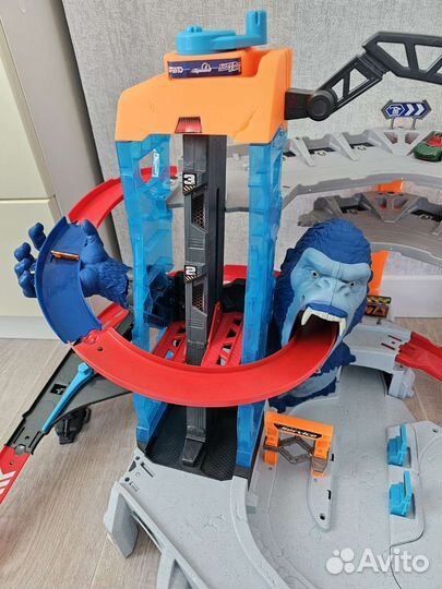 Трек гоночный metal machines