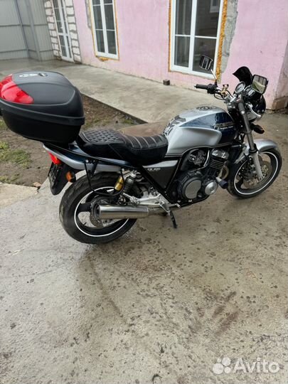 Honda cb 400 sf