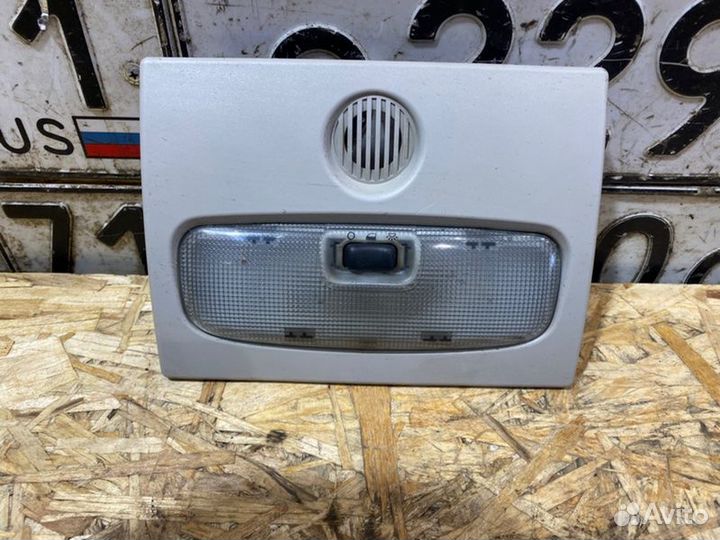 Плафон подсветки салона Ford Focus универсал 1.8