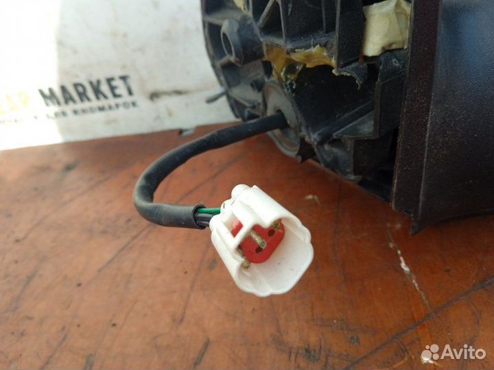 Зеркало Ford Focus 1 прав. (б/у)