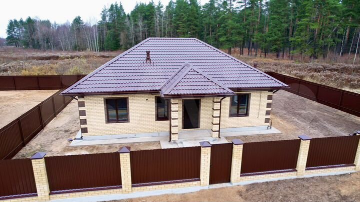 Коттедж 100 м² на участке 6 сот.