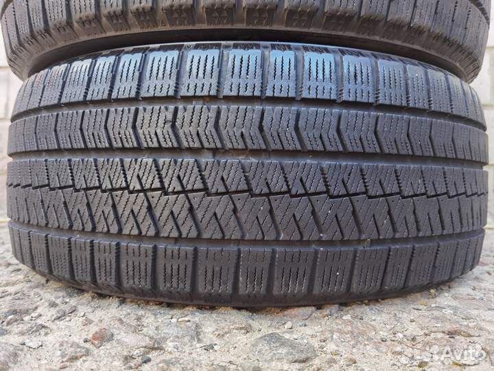 Bridgestone Blizzak VRX2 205/50 R17 99H