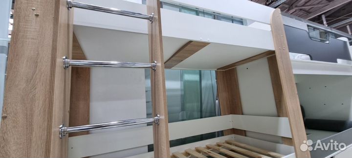 Двухъярусная кровать/кровать двухэтажная