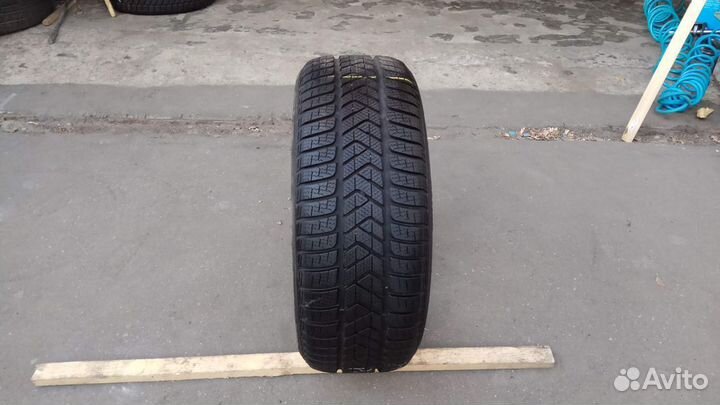 Pirelli Winter Sottozero 3 225/45 R18 95V