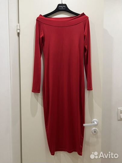 Вечернее красное платье-футляр 42-44 размер