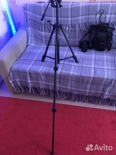 Зеркальный фотоаппарат canon 550d полный комплект