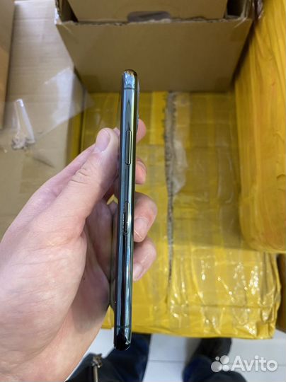 iPhone 11 Pro, 256 ГБ