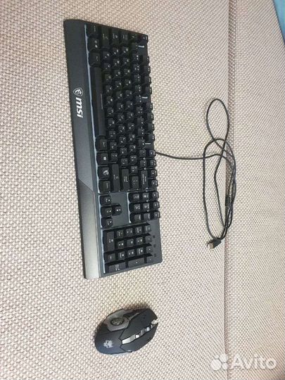 Игровая механическая клавиатура и мышь