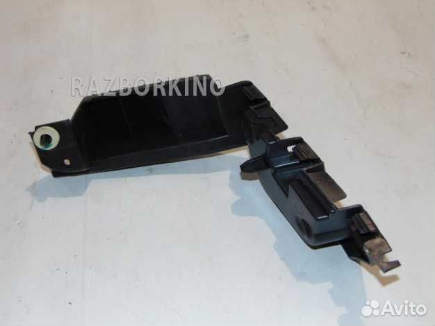 Кронштейн заднего бампера