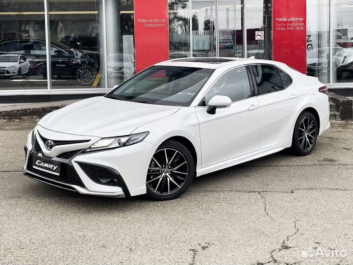 Toyota Camry 2.5 AT, 2023